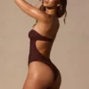 Costume intero a fascia con cut-out Faye in marrone espresso Costume intero a fascia con cut-out Faye in marrone espresso