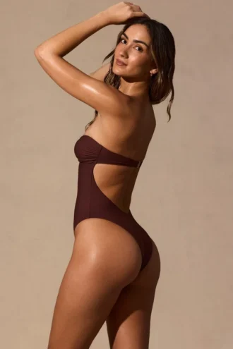 Costume intero a fascia con cut-out Faye in marrone espresso