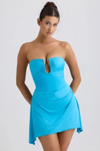 Efia Vestito corto drappeggiato in jersey slinky con gonna a trapezio in blu acqua Efia Vestito corto drappeggiato in jersey slinky con gonna a trapezio in blu acqua