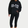 Felpa con cappuccio oversize in nero Felpa con cappuccio oversize in nero