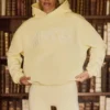 Felpa con cappuccio oversize ricamata in giallo tenue Felpa con cappuccio oversize ricamata in giallo tenue