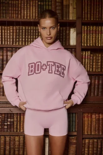 Felpa con cappuccio oversize ricamata in rosa cipria