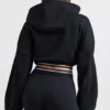 Felpa corta con cappuccio in felpa di cotone elasticizzata, colore nero Felpa corta con cappuccio in felpa di cotone elasticizzata, colore nero