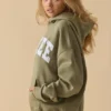 Felpa oversize con cappuccio in verde oliva chiaro Felpa oversize con cappuccio in verde oliva chiaro