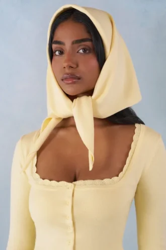Foulard in maglia Aviana in giallo burro