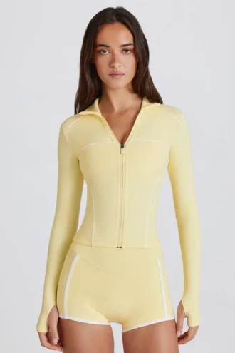 Giacca con zip a contrasto Soft Active in giallo limone Giacca con zip a contrasto Soft Active in giallo limone