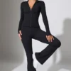 Giacca con zip a maniche lunghe in nero Giacca con zip a maniche lunghe in nero