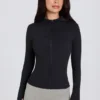 Giacca intermedia con cappuccio Soft Active in nero
