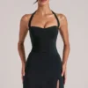 Top lungo con scollo all’americana Vita in nero Top lungo con scollo all’americana Vita in nero