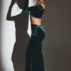 Gonna lunga a vita media in velluto Nixie in verde smeraldo Gonna lunga a vita media in velluto Nixie in verde smeraldo
