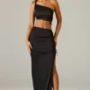 Gonna lunga asimmetrica con arricciature Ishaana in nero Gonna lunga asimmetrica con arricciature Ishaana in nero