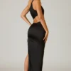 Gonna lunga asimmetrica con arricciature Ishaana in nero Gonna lunga asimmetrica con arricciature Ishaana in nero