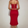 Gonna midi svasata in pizzo color corallo con vita media in rosso intenso Gonna midi svasata in pizzo color corallo con vita media in rosso intenso