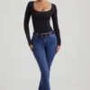 Jeans a vita alta svasati Jacey in lavaggio indaco Jeans a vita alta svasati Jacey in lavaggio indaco