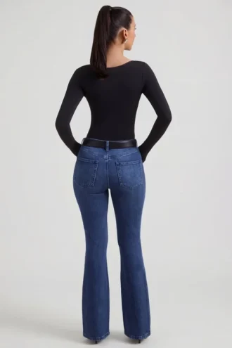 Jeans a vita alta svasati Jacey in lavaggio indaco