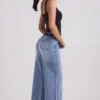 Jeans a vita bassa e gamba larga Jeylan in lavaggio vintage Jeans a vita bassa e gamba larga Jeylan in lavaggio vintage