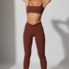 Leggings a lunghezza intera con tasche in marrone Leggings a lunghezza intera con tasche in marrone