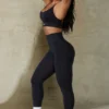 Leggings a vita alta Define Luxe in nero Leggings a vita alta Define Luxe in nero