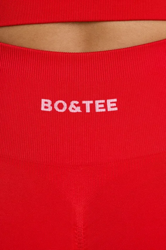 Leggings a vita alta Define Luxe in rosso Leggings a vita alta Define Luxe in rosso