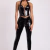 Leggings in vinile Samara con vita a V alta in nero