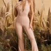 Leggings Petite Figure You Out con spacco sul fondo in color cipria Leggings Petite Figure You Out con spacco sul fondo in color cipria
