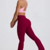 Leggings svasati Soft Active con tasche e vita a V in bordeaux Leggings svasati Soft Active con tasche e vita a V in bordeaux