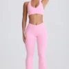 Leggings svasati Soft Active con vita a V e tasche in rosa baby Leggings svasati Soft Active con vita a V e tasche in rosa baby