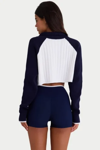 Maglione corto con zip a un quarto in maglia a costine blu navy classico