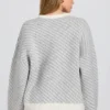 Maglione oversize con logo in maglia color ghiaccio Maglione oversize con logo in maglia color ghiaccio