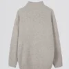 Maglione oversize in maglia morbida, color beige Maglione oversize in maglia morbida, color beige