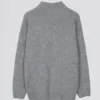 Maglione oversize in morbida maglia grigia Maglione oversize in morbida maglia grigia