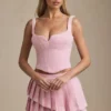 Mini gonna a pieghe a strati a vita bassa Nada in rosa tenue Mini gonna a pieghe a strati a vita bassa Nada in rosa tenue