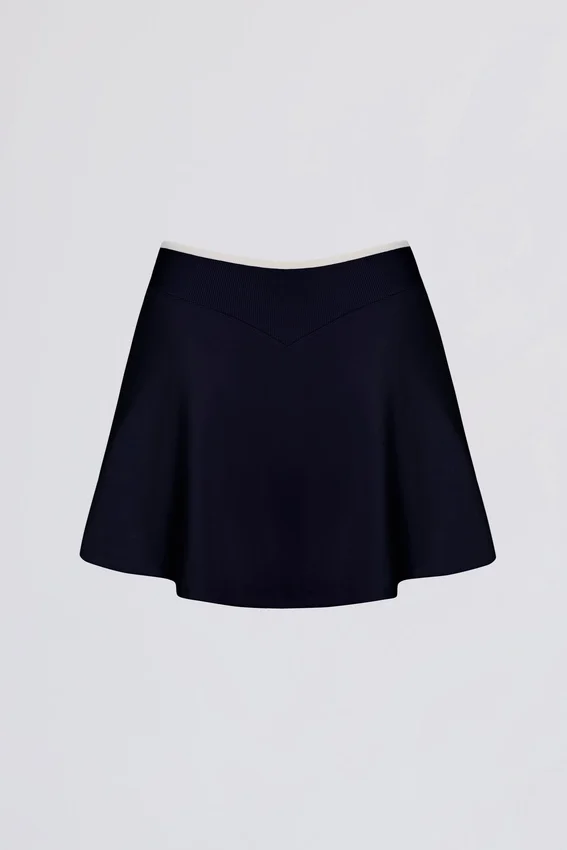 Mini gonna-pantaloncino incrociato Soft Active in blu navy classico Mini gonna-pantaloncino incrociato Soft Active in blu navy classico