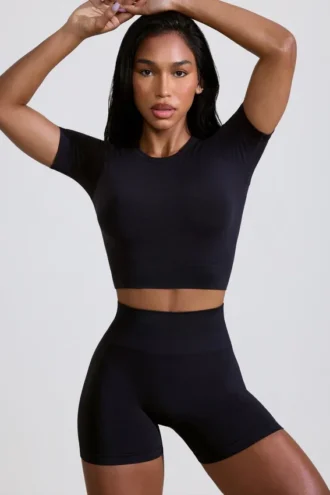 Mini shorts a vita alta Define Luxe in nero