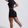 Mini shorts a vita alta Define Luxe in nero Mini shorts a vita alta Define Luxe in nero