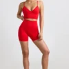 Mini shorts a vita alta Define Luxe in rosso Mini shorts a vita alta Define Luxe in rosso