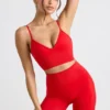 Mini shorts a vita alta Define Luxe in rosso Mini shorts a vita alta Define Luxe in rosso