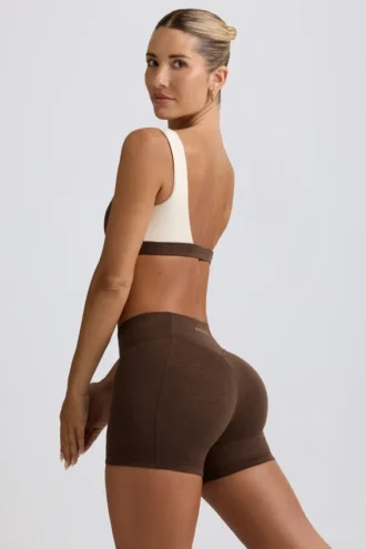 Mini shorts con arricciature in Pecan Marl Mini shorts con arricciature in Pecan Marl