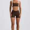 Mini shorts con arricciature in Pecan Marl Mini shorts con arricciature in Pecan Marl