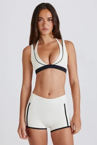 Mini shorts Soft Active a contrasto in avorio Mini shorts Soft Active a contrasto in avorio