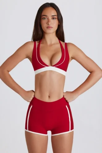 Mini shorts Soft Active a contrasto in rosso scuro Mini shorts Soft Active a contrasto in rosso scuro