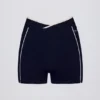 Mini shorts Soft Active con fascia incrociata a contrasto in blu navy classico Mini shorts Soft Active con fascia incrociata a contrasto in blu navy classico