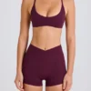 Mini shorts Soft Active con tasche e vita a V in bordeaux Mini shorts Soft Active con tasche e vita a V in bordeaux