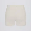 Mini shorts Soft Active con tasche e vita a V in color crema Mini shorts Soft Active con tasche e vita a V in color crema