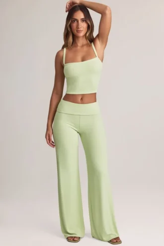 Pantaloni a gamba larga con risvolto in modal Melida, colore verde salvia