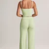 Pantaloni a gamba larga con risvolto in modal Melida, colore verde salvia Pantaloni a gamba larga con risvolto in modal Melida, colore verde salvia