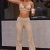 Pantaloni a vita alta con risvolto in morbida maglia a costine in Beige Sand Pantaloni a vita alta con risvolto in morbida maglia a costine in Beige Sand
