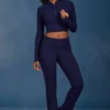 Pantaloni a zampa con risvolto in maglia a trecce blu navy Pantaloni a zampa con risvolto in maglia a trecce blu navy