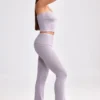 Pantaloni a zampa d’elefante con risvolto in maglia grossa color lavanda polverosa Pantaloni a zampa d’elefante con risvolto in maglia grossa color lavanda polverosa