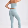 Pantaloni a zampa d’elefante con risvolto in maglia grossa color verde acqua polveroso Pantaloni a zampa d’elefante con risvolto in maglia grossa color verde acqua polveroso